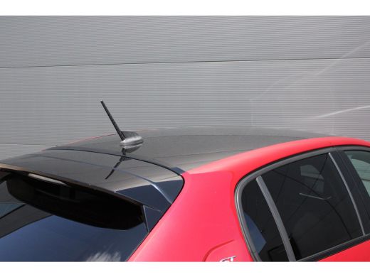 Peugeot 208 1.2 PureTech GT Pack | Navigatie | Camera | Stoelverwarming | Trekhaak | Alcantara | NL auto | Ap... ActivLease financial lease