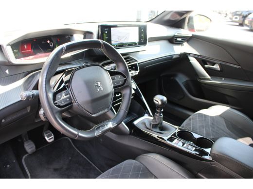 Peugeot 208 1.2 PureTech GT Pack | Navigatie | Camera | Stoelverwarming | Trekhaak | Alcantara | NL auto | Ap... ActivLease financial lease