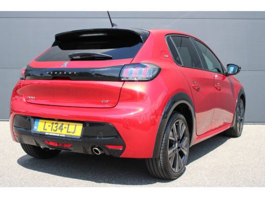 Peugeot 208 1.2 PureTech GT Pack | Navigatie | Camera | Stoelverwarming | Trekhaak | Alcantara | NL auto | Ap... ActivLease financial lease