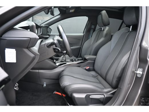 Peugeot 208 1.2 PureTech GT | Panoramadak | Achteruitrijcamera | Navigatie | Dodehoek-Detectie | Sfeerverlich... ActivLease financial lease