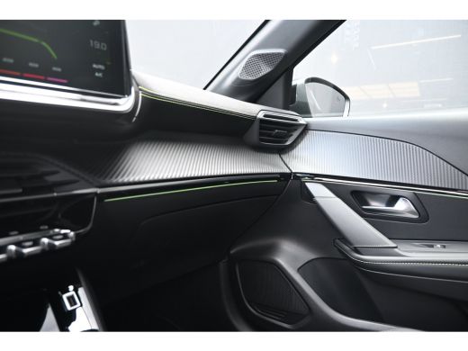 Peugeot 208 1.2 PureTech GT | Panoramadak | Achteruitrijcamera | Navigatie | Dodehoek-Detectie | Sfeerverlich... ActivLease financial lease