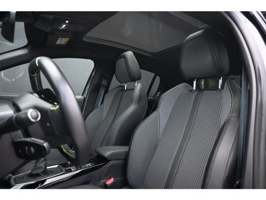 Peugeot 208 1.2 PureTech GT | Panoramadak | Achteruitrijcamera | Navigatie | Dodehoek-Detectie | Sfeerverlich... ActivLease financial lease