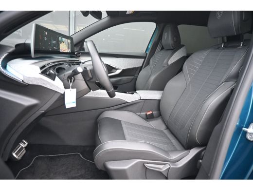 Peugeot 5008 1.2 Hybrid 145 GT 7p Tot 8 Jaar Garantie! | Stoelverwarming | LED-Matrix | Navigatie | Adaptive C... ActivLease financial lease