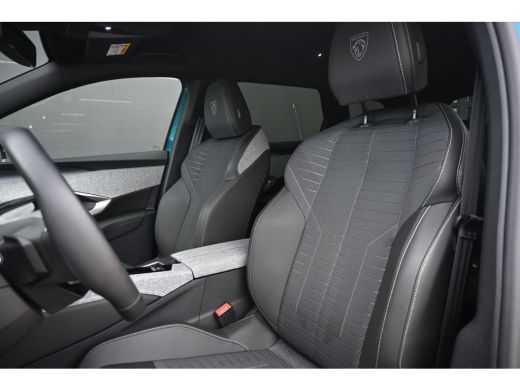 Peugeot 5008 1.2 Hybrid 145 GT 7p Tot 8 Jaar Garantie! | Stoelverwarming | LED-Matrix | Navigatie | Adaptive C... ActivLease financial lease
