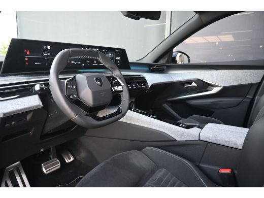 Peugeot 5008 1.2 Hybrid 145 GT Tot 8 Jaar Garantie! | Schuif-/Kanteldak | Elekt. Achterklep | Memory Stoel | D... ActivLease financial lease