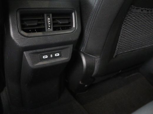 Renault Austral 1.2 mild hybrid advanced 130 techno | Stoelverwarming | Navigatie | Cruise control | Camera | Blu... ActivLease financial lease