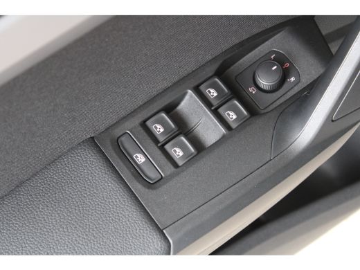 Seat Ibiza 1.0 EcoTSI FR Business Intense | Navigatiesysteem | Climate control | Achteruitrijcamera | Apple ... ActivLease financial lease