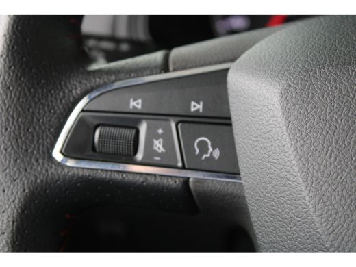 Seat Ibiza 1.0 EcoTSI FR Business Intense | Navigatiesysteem | Climate control | Achteruitrijcamera | Apple ... ActivLease financial lease