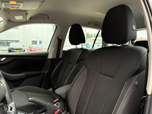 Skoda Kamiq 1.0 TSI 110 pk Ambition | Apple Carplay | Cruise control | Lane Assist | ActivLease financial lease