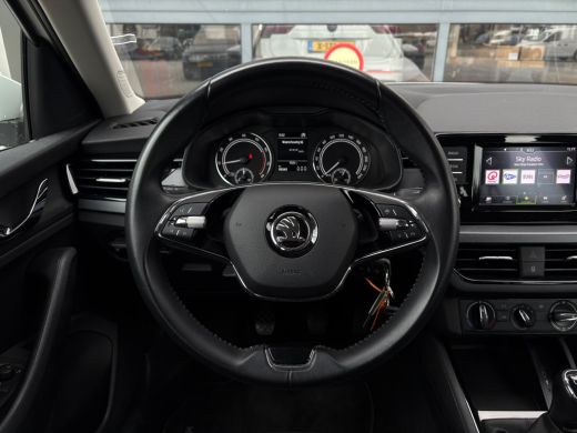 Skoda Kamiq 1.0 TSI 110 pk Ambition | Apple Carplay | Cruise control | Lane Assist | ActivLease financial lease
