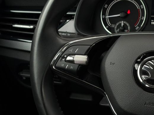 Skoda Kamiq 1.0 TSI 110 pk Ambition | Apple Carplay | Cruise control | Lane Assist | ActivLease financial lease