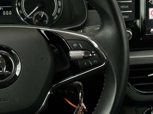 Skoda Kamiq 1.0 TSI 110 pk Ambition | Apple Carplay | Cruise control | Lane Assist | ActivLease financial lease