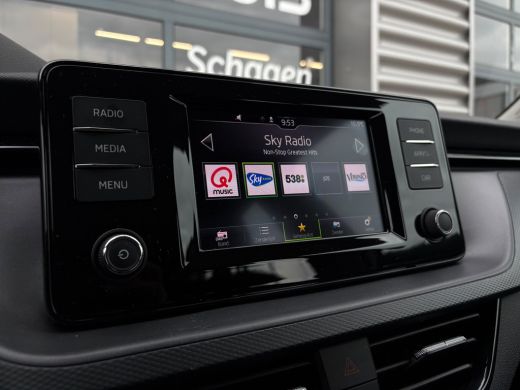Skoda Kamiq 1.0 TSI 110 pk Ambition | Apple Carplay | Cruise control | Lane Assist | ActivLease financial lease