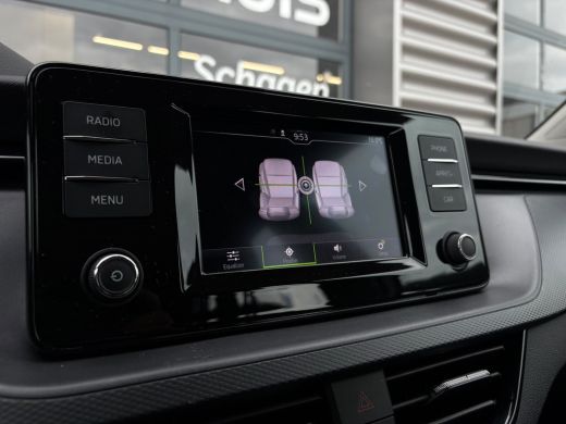 Skoda Kamiq 1.0 TSI 110 pk Ambition | Apple Carplay | Cruise control | Lane Assist | ActivLease financial lease