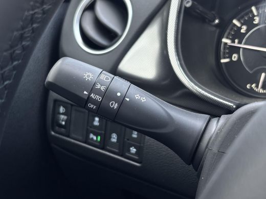 Suzuki Vitara 1.4 Boosterjet Smart Hybrid Style Automaat | Climate Control | Adaptive Cruise Control | Stoelver... ActivLease financial lease