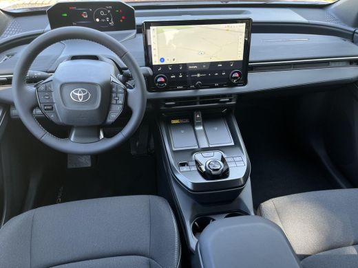 Toyota C-HR+ First Edition 77 kWh | Metal Oxide | 20 inch LM-velgen | Nieuw uit voorraad leverbaar | ActivLease financial lease
