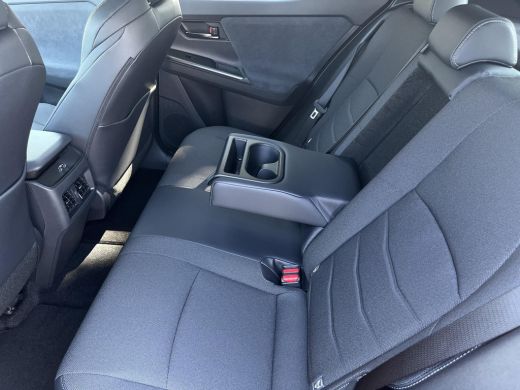 Toyota C-HR+ First Edition 77 kWh | Metal Oxide | 20 inch LM-velgen | Nieuw uit voorraad leverbaar | ActivLease financial lease