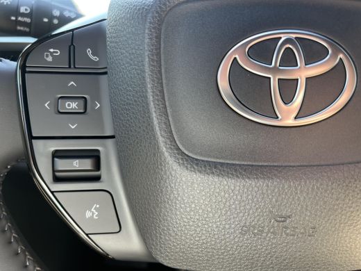 Toyota C-HR+ First Edition 77 kWh | Metal Oxide | 20 inch LM-velgen | Nieuw uit voorraad leverbaar | ActivLease financial lease