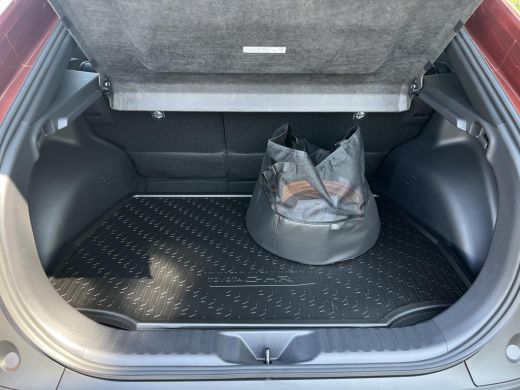 Toyota C-HR+ First Edition 77 kWh | Metal Oxide | 20 inch LM-velgen | Nieuw uit voorraad leverbaar | ActivLease financial lease