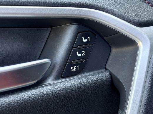 Toyota RAV4 2.5 Plug-in Hybrid AWD Bi-Tone Plus **STOELVENTILATIE/ DODEHOEK DETECTIE/ 360 CAMERA** ActivLease financial lease