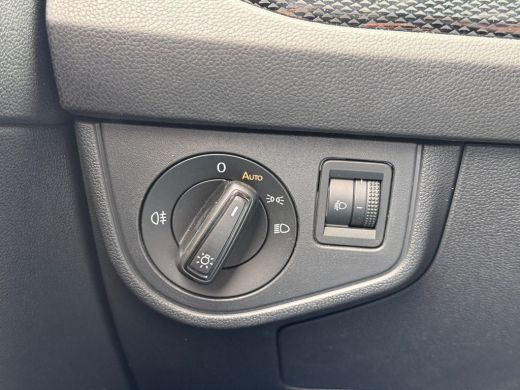Volkswagen Taigo TSI 110PK DSG LIFE BUSINESS CAMERA/ACC/NAVI/CARPLAY ActivLease financial lease