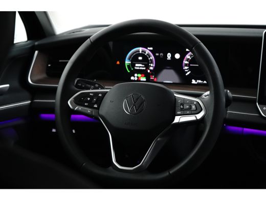 Volkswagen Tayron 1.5 eHybrid 204PK Elegance | Achteruitrijcamera | Rondomzicht camera | Trekhaak elektrisch uitkla... ActivLease financial lease