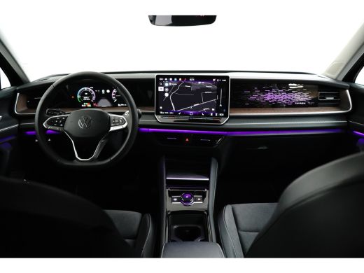 Volkswagen Tayron 1.5 eHybrid 204PK Elegance | Achteruitrijcamera | Rondomzicht camera | Trekhaak elektrisch uitkla... ActivLease financial lease