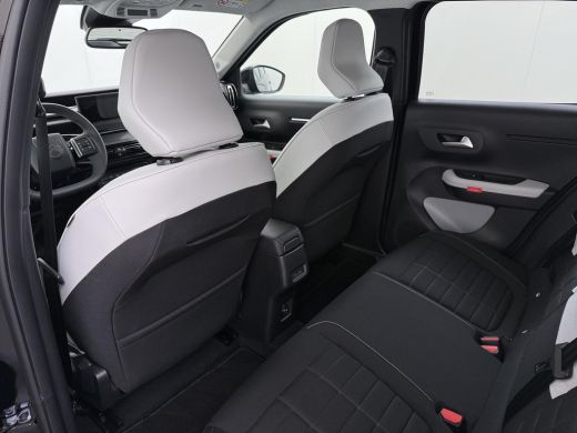 Citroën &euml;-C3 Max 113pk 44 kWh RIJKLAARPRIJS | FABR. GARANTIE t/m 01-2027 | ACCU GARANTIE t/m 01-2033/160.000km ActivLease financial lease