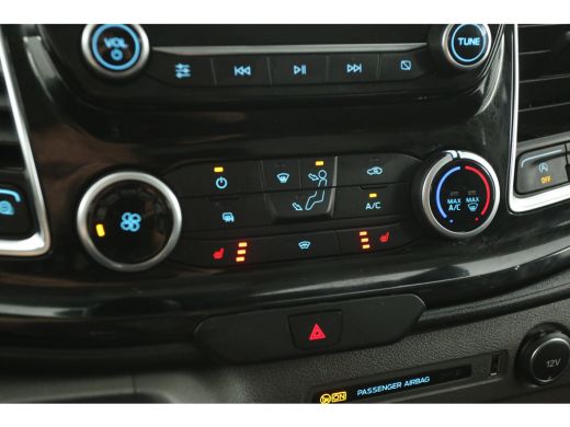 Ford Transit 2.0 TDCI L2H2 Limited | Aut. | Airco | Cruise | Carplay | 3 Zits | Trekhaak | Navi | Bi-Xenon | P... ActivLease financial lease