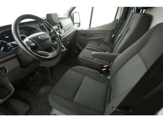 Ford Transit 2.0 TDCI L2H2 Limited | Aut. | Airco | Cruise | Carplay | 3 Zits | Trekhaak | Navi | Bi-Xenon | P... ActivLease financial lease