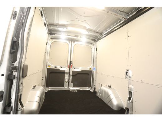 Ford Transit 2.0 TDCI L2H2 Limited | Aut. | Airco | Cruise | Carplay | 3 Zits | Trekhaak | Navi | Bi-Xenon | P... ActivLease financial lease