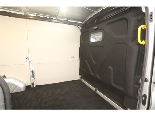 Ford Transit 2.0 TDCI L2H2 Limited | Aut. | Airco | Cruise | Carplay | 3 Zits | Trekhaak | Navi | Bi-Xenon | P... ActivLease financial lease