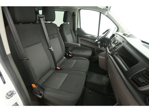 Ford Transit Custom 2.0 TDCI L2H1 Trend | DC | 6 Zits | Airco | Cruise | Parkeersensoren ActivLease financial lease