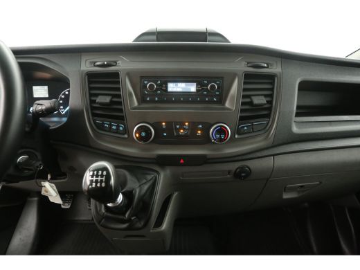 Ford Transit Custom 2.0 TDCI L2H1 Trend | DC | 6 Zits | Airco | Cruise | Parkeersensoren ActivLease financial lease