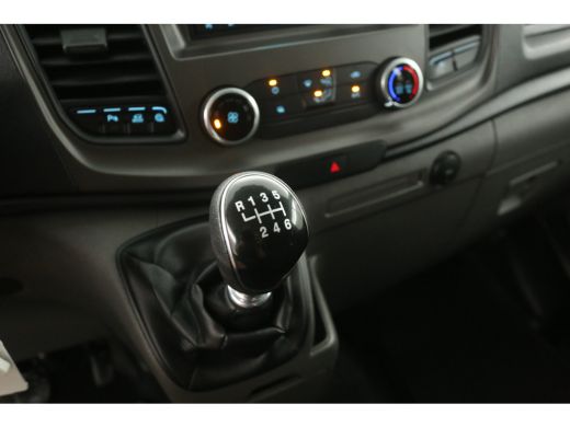 Ford Transit Custom 2.0 TDCI L2H1 Trend | DC | 6 Zits | Airco | Cruise | Parkeersensoren ActivLease financial lease
