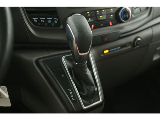 Ford Transit Custom EcoBoost L1H1 PHEV | Airco | Cruise | 3 Zits | Camera | Carplay | Parkeersens. ActivLease financial lease