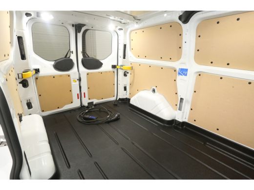 Ford Transit Custom EcoBoost L1H1 PHEV | Airco | Cruise | 3 Zits | Camera | Carplay | Parkeersens. ActivLease financial lease