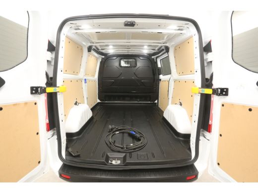Ford Transit Custom EcoBoost L1H1 PHEV | Airco | Cruise | 3 Zits | Camera | Carplay | Parkeersens. ActivLease financial lease
