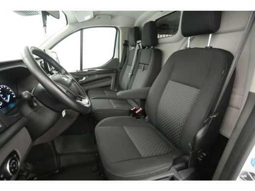 Ford Transit Custom EcoBoost L1H1 PHEV | Airco | Cruise | 3 Zits | Camera | Carplay | Parkeersens. ActivLease financial lease