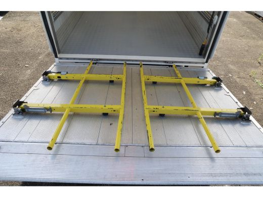 Iveco Daily 35C14N 3.0 AUTOMAAT BE COMBINATIE ActivLease financial lease