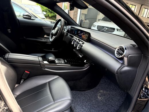 Mercedes-Benz CLA Shooting Brake 200 d Business Luxury NL. Auto, Widescreen, Sfeerverlichting ActivLease financial lease