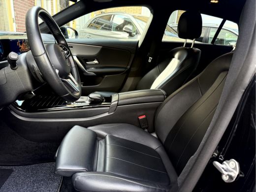 Mercedes-Benz CLA Shooting Brake 200 d Business Luxury NL. Auto, Widescreen, Sfeerverlichting ActivLease financial lease