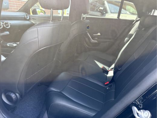 Mercedes-Benz CLA Shooting Brake 200 d Business Luxury NL. Auto, Widescreen, Sfeerverlichting ActivLease financial lease