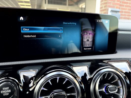 Mercedes-Benz CLA Shooting Brake 200 d Business Luxury NL. Auto, Widescreen, Sfeerverlichting ActivLease financial lease