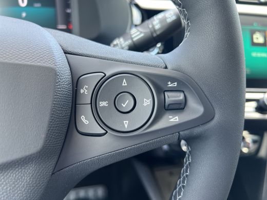 Opel Corsa GS | Dode hoek waarschuwing | Infotainment pakket | IntelliLux LED Matrix-verlichting, inclusief ... ActivLease financial lease
