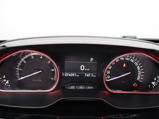 Peugeot 2008 1.2 PureTech GT-Line | Climate Control | Cruise Control | Parkeersensoren | Navigatie ActivLease financial lease