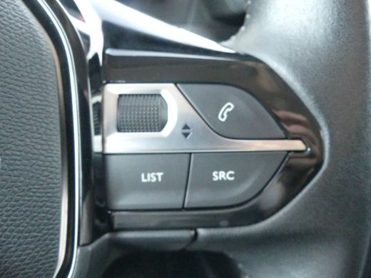 Peugeot e-208 EV Blue Lease Allure 50 kWh | CAMERA | PARKEERSENSOREN | ADAPTIVE CRUISE | APPLE CARPLAY / ANDROI... ActivLease financial lease