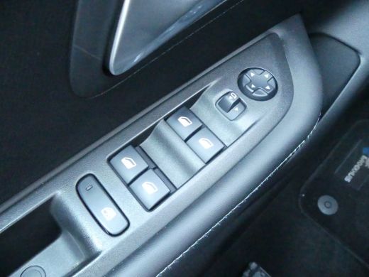 Peugeot e-208 EV Blue Lease Allure 50 kWh | CAMERA | PARKEERSENSOREN | ADAPTIVE CRUISE | APPLE CARPLAY / ANDROI... ActivLease financial lease