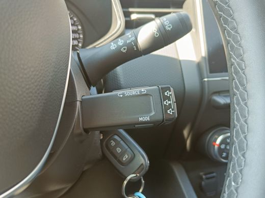 Renault Clio 1.0 TCe 90 Equilibre | Cruise control | Metaalkleur | Navigatiesysteem ActivLease financial lease