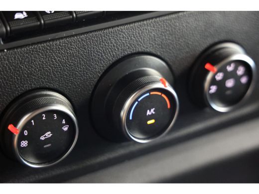 Renault Master 2.3 dCi 145pk Bakwagen laadklep 1000 kg LAADVERMOG ActivLease financial lease